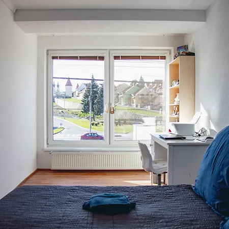 Contact アパート *